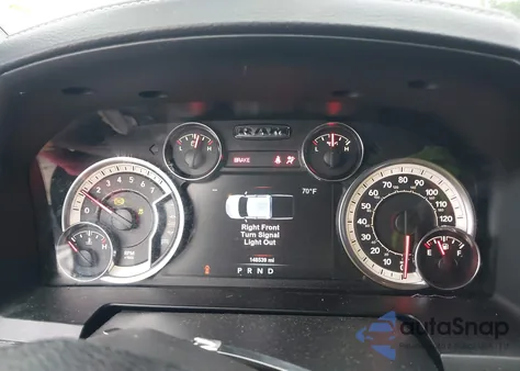 2018 Ram 1500 Night 4X4 5'7 Box z USA, uszkodzony, nr VIN 1C6RR7MT3JS122116